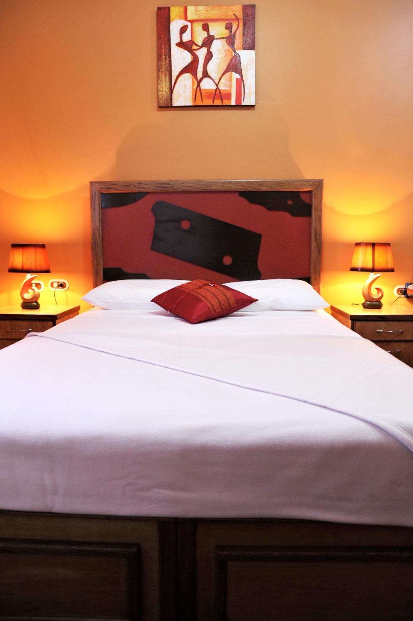 King Room,526410279:JPEG