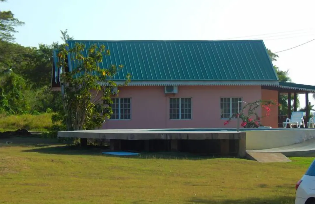 Canoe Bay Beach Resort-1