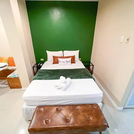 Stacys Place #4 Studio Apartment-2