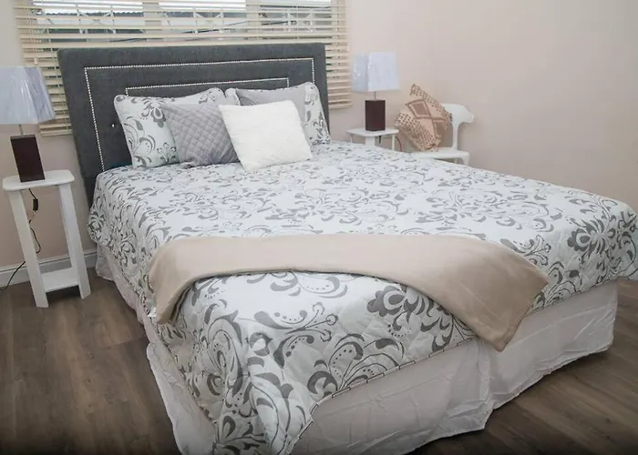 Raynebow Chateau - Chic City Getaway Port of Spain