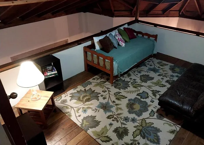 Pet friendly Spacious Unique Apartment For 2-5 Guests Black Rock