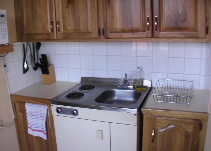 The Hummingbird Hotel Crown Point